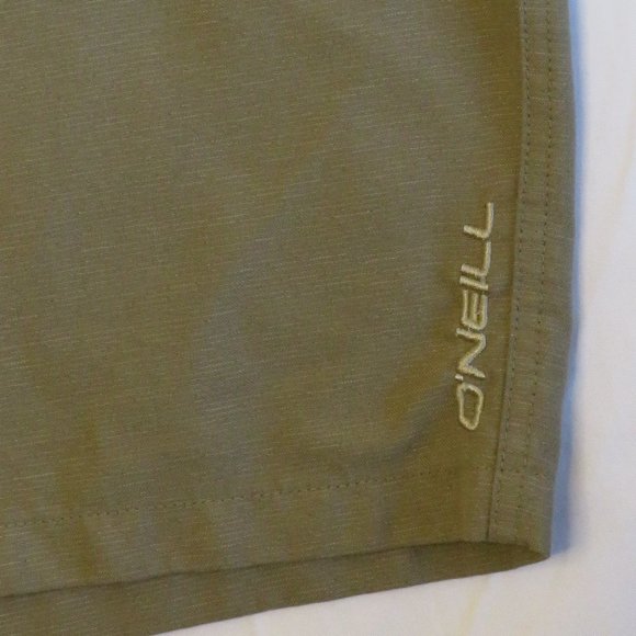 O'Neill* Men's Multipocketed 1.5" Belt Loop‎ Flat Front Olive Green Shorts~ 38W - Picture 13 of 13